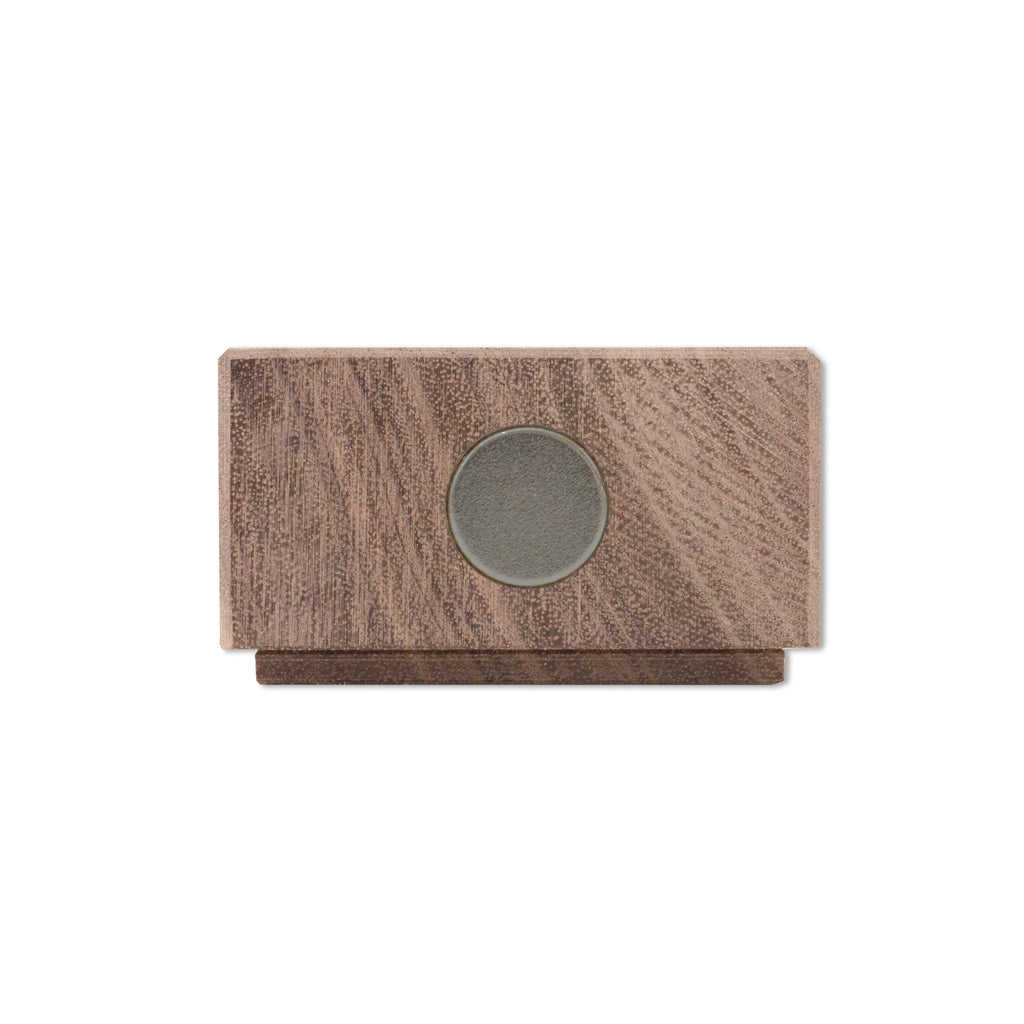 Magnetischer Schlüsselhalter „Magnetic“ aus Nussbaumholz natur