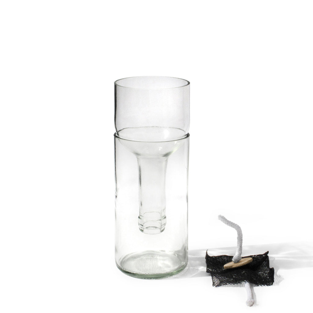Selbstbewässerungsflasche für Pflanzen aus Glas und Holz