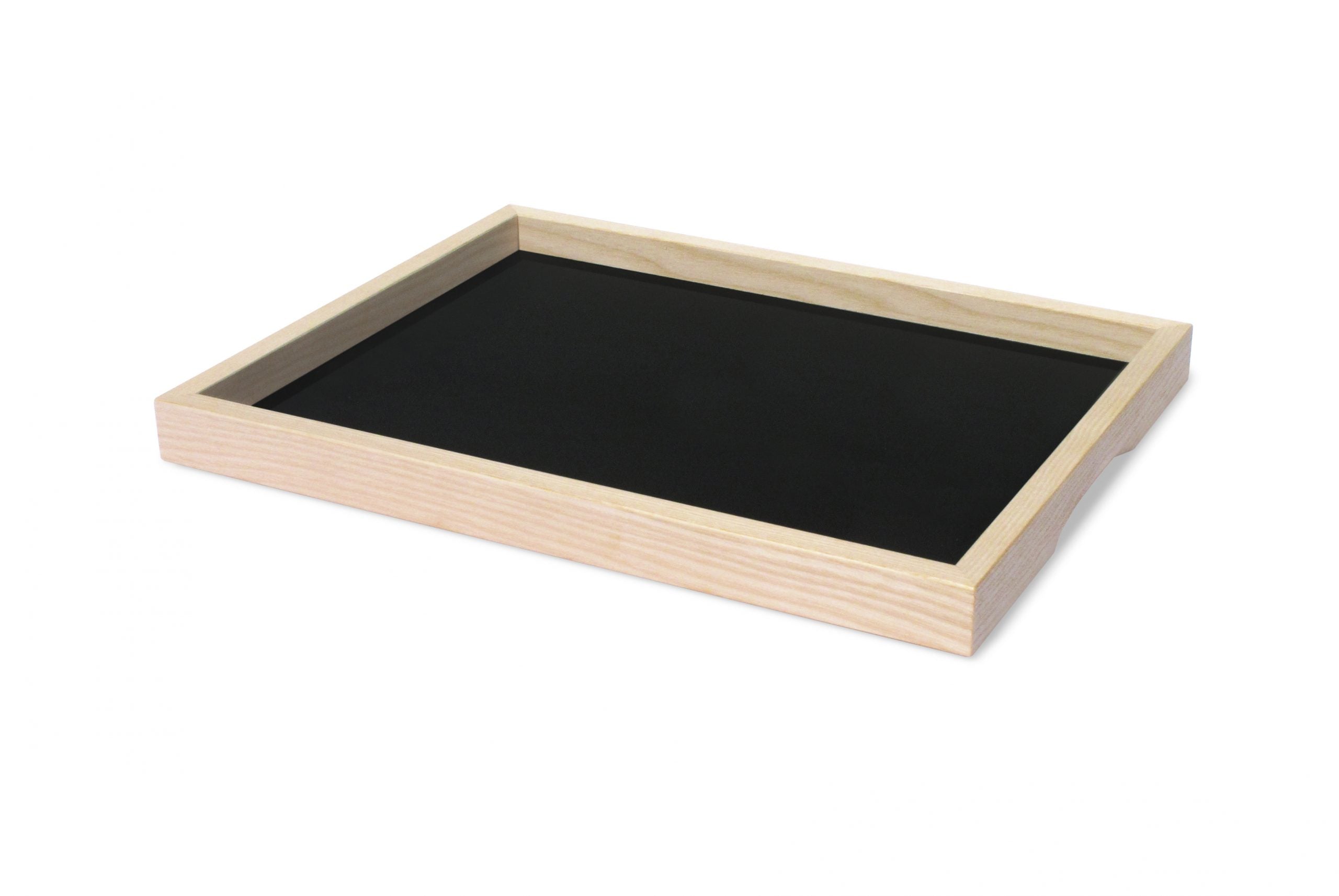 Kleines Serviertablett „Basic S“ aus unbehandeltem Eschenholz – 35,5 × 28 cm