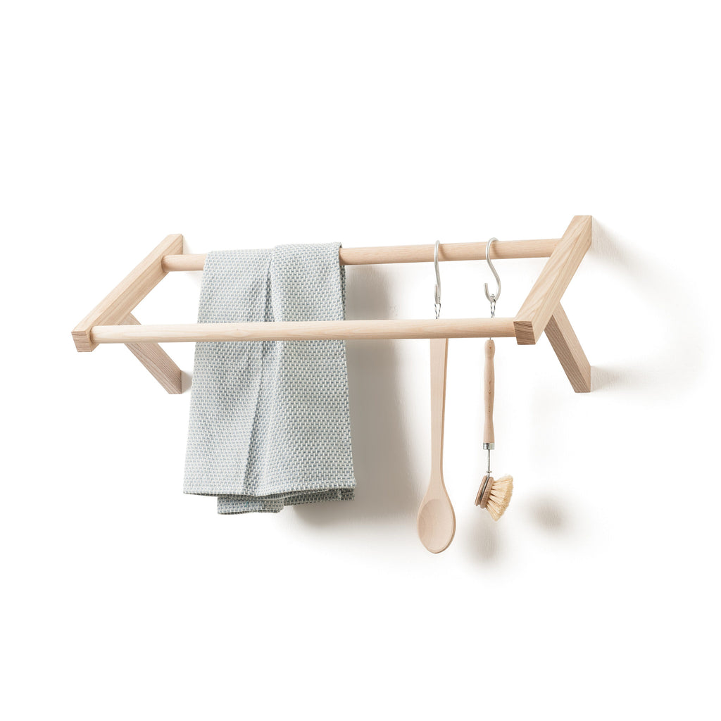 Wandhängestange „Ylo“ aus Eschenholz für Küche, Bad und Garderobe