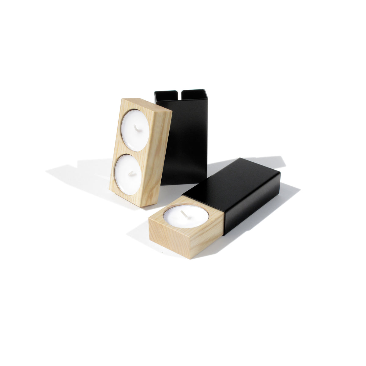 Kerzenhalter „Two Of Us“ aus Eschenholz und Stahl schwarz
